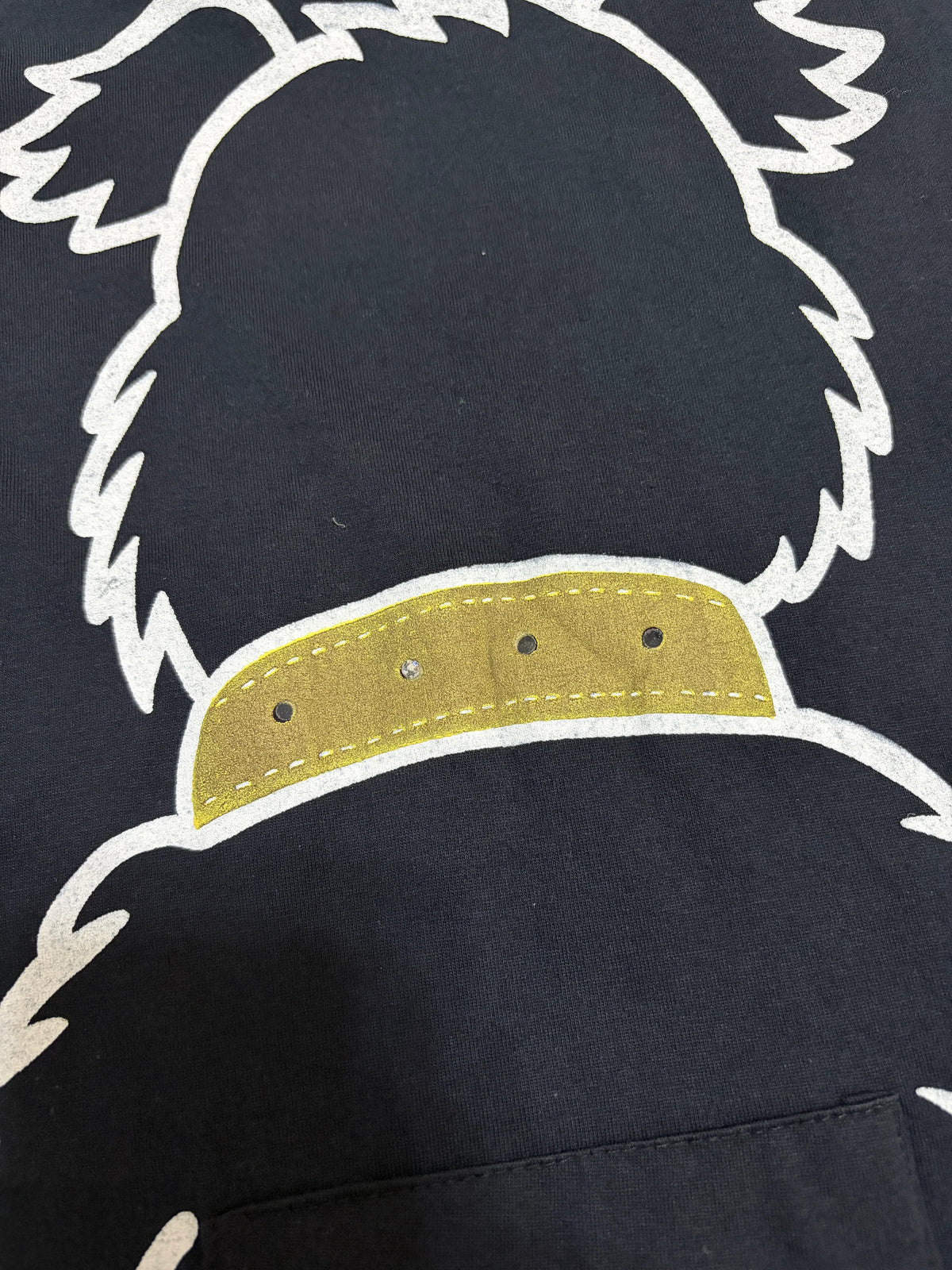 Leox Hub cute puppy graphic t-shirt featuring adorable dog portrait illustration print