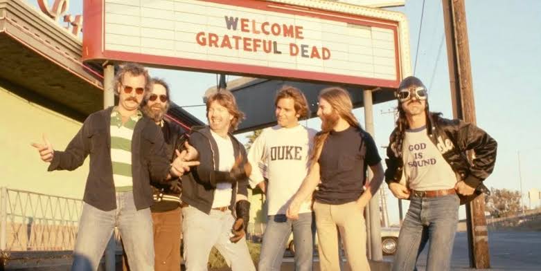 The Story Behind the Record-Breaking 1967 Grateful Dead Tee