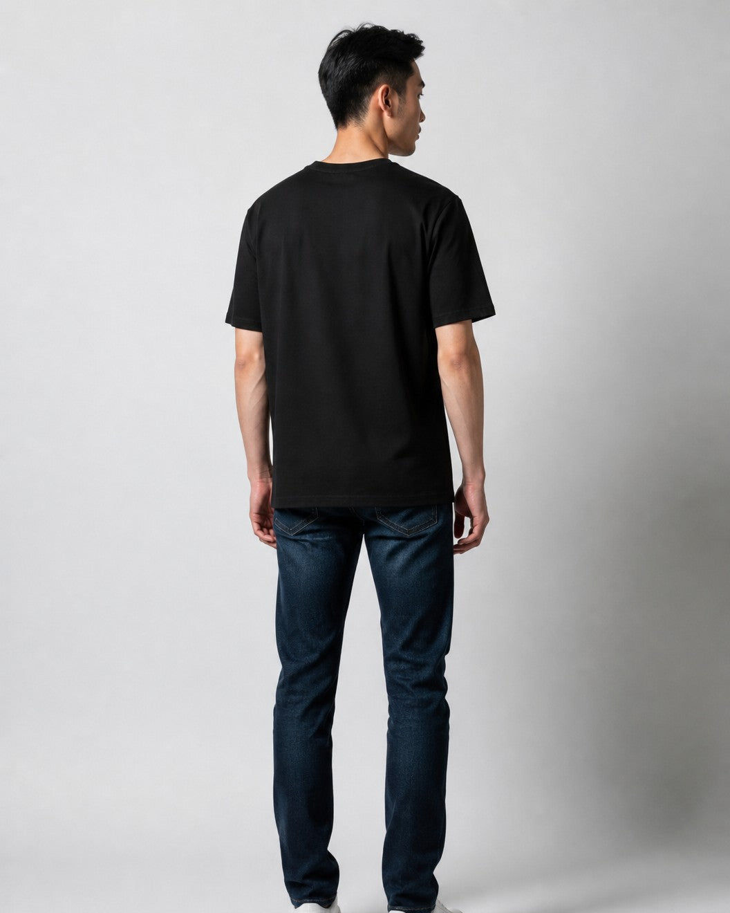 Leox Hub BAYFLOW Japan Bright Future slogan t-shirt in soft rayon-blend fabric featuring chest graphic print