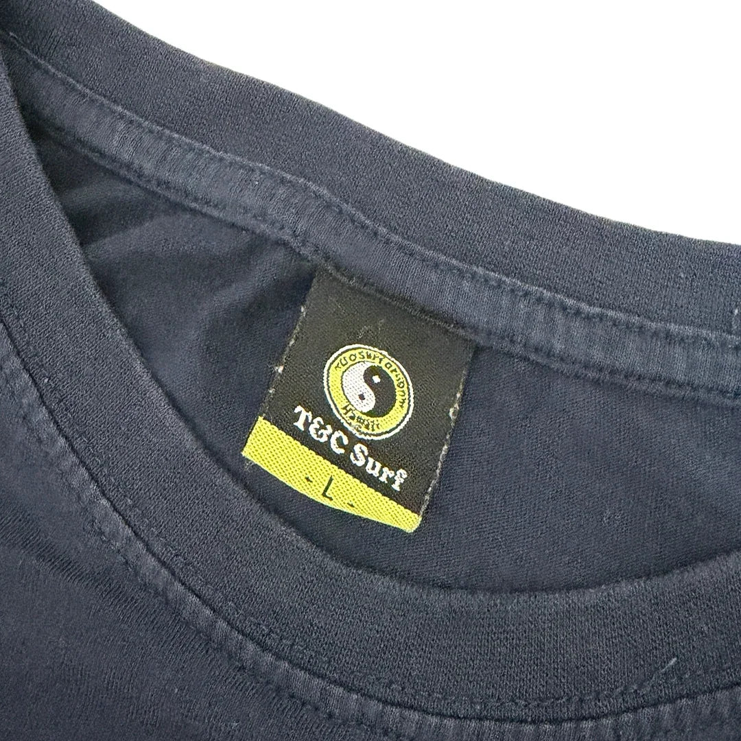 Leox Hub T&C Surf Designs Hawaii t-shirt featuring classic yin yang logo graphic print